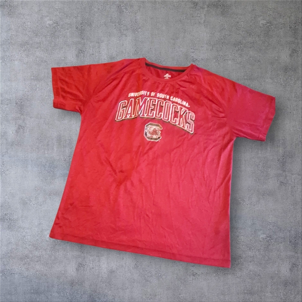 Red Gamecocks Women's T-Shirt Size Large Knights Apparel
